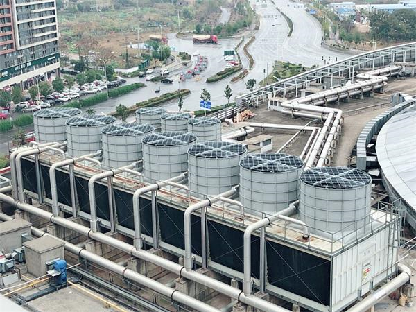 閉式冷卻塔使用中冷水機組壓力高的解決方案(閉式冷