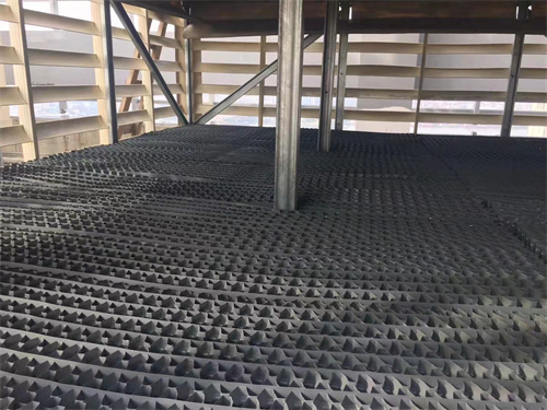 方形冷卻塔的組成與安裝(225噸方形冷卻塔安裝步驟)