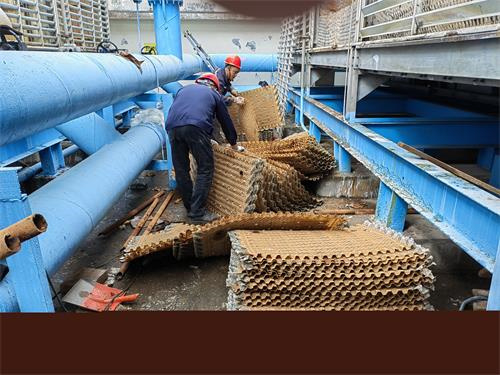 <font color='red'>閉式冷卻塔</font>的結構構成的本體系統和冷卻系統(<font color='red'>閉式冷卻塔</font>的技術關鍵點)