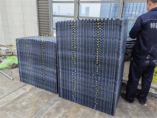 開式冷卻塔與閉式冷卻塔在原理上的區別?(冷卻塔和噴淋塔)