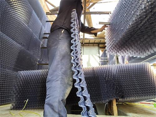 冷卻塔的產品原理是什么?(冷卻塔機組的工作原理圖)